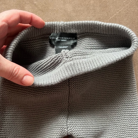 Victoria Beckham bunny sweater set Sz 2T - Picture 9 of 12